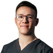 Жуков Макар Юрьевич — стоматолог, стоматолог-ортодонт