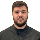 Чобанян Давид Арменович — стоматолог, стоматолог-хирург