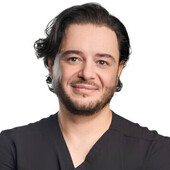 Абушаш Оддей Мохаммад — массажист