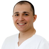 Моспененко Денис Игоревич — стоматолог, стоматолог-хирург