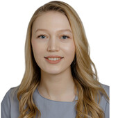 Лукоянова Елена Евгеньевна — стоматолог