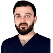 Колозян Роберт Артурович — пластический хирург