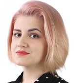 Андрианова Ксения Сергеевна — массажист