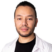 Уергхи Риад — пластический хирург