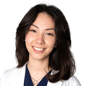 Ким София — пластический хирург