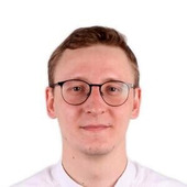 Южаков Владислав Андреевич — стоматолог, стоматолог-хирург