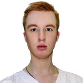 Трегуб Денис Александрович — стоматолог, гигиенист стоматологический