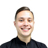 Изибаев Александр Вадимович — стоматолог, стоматолог-терапевт