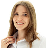 Ильянова Алёна Игоревна — стоматолог, стоматолог-гигиенист