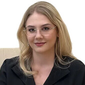 Щербакова Александра Дмитриевна — психотерапевт, психиатр