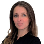 Михлина Яна Юрьевна — стоматолог-хирург, стоматолог