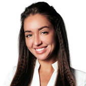 Егельская Александра Сергеевна — стоматолог-ортодонт