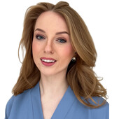 Железнякова Евгения Юрьевна — стоматолог-терапевт, стоматолог