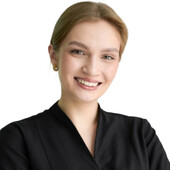 Козлова Екатерина Олеговна — гигиенист стоматологический