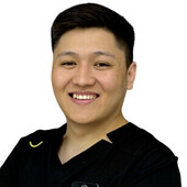 Суюнбеков Нурбек Суюнбекович — стоматолог-ортопед