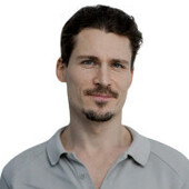 Кардаш Максим Михайлович — стоматолог, стоматолог-ортопед