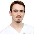 Бахитов Булат Альбертович - стоматолог