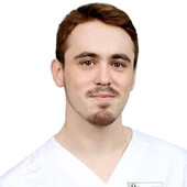 Бахитов Булат Альбертович — стоматолог