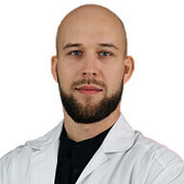 Сырцов Виталий Владимирович — маммолог, пластический хирург