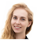 Деревянченко Арина Сергеевна — стоматолог