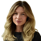 Шигина Евгения Юрьевна — дерматолог, косметолог