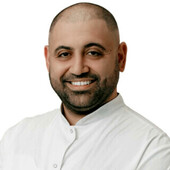 Саркисян Владимир Владиславович — стоматолог, стоматолог-ортопед