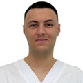 Шамшур Игорь Олегович - стоматолог