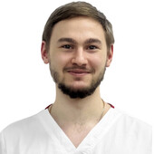 Нещадимов Эдуард Константинович — стоматолог, стоматолог-терапевт