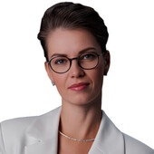 Латыпова Екатерина Ивановна — стоматолог, стоматолог-ортопед