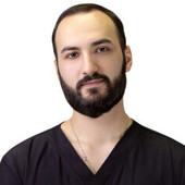 Карасаев Георгий Роландович — стоматолог-хирург, стоматолог