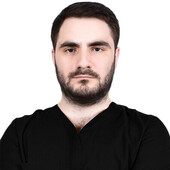 Арустмян Геворг Владимирович — стоматолог, стоматолог-хирург
