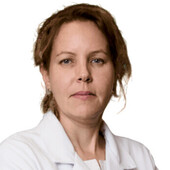 Комарова Екатерина Юрьевна — стоматолог, стоматолог-ортодонт