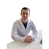 Захаров Денис Сергеевич — травматолог, мануальный терапевт