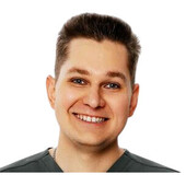 Ерёменко Даниил Олегович — стоматолог, стоматолог-хирург