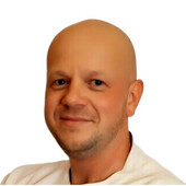 Пиянзин Петр Петрович — окулист (офтальмолог)