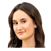 Назарова Альбина Рафисовна — стоматолог, стоматолог-хирург