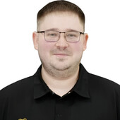 Ермаков Денис Викторович — стоматолог, стоматолог-хирург