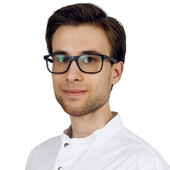 Корунов Кирилл Владиславович — стоматолог-хирург, стоматолог
