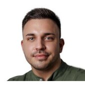 Любов Владислав Сергеевич — стоматолог