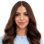 Яровова Ульяна Александровна — стоматолог