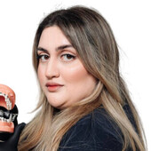 Казарян Асмик Арменаковна — стоматолог, стоматолог-терапевт