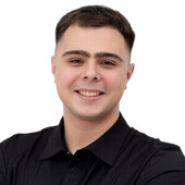 Емелин Павел Алексеевич — стоматолог