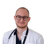 Мельников Данила Андреевич — окулист (офтальмолог)