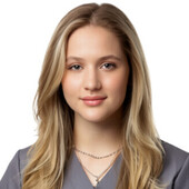 Братусь Анастасия Денисовна — стоматолог, стоматолог-гигиенист