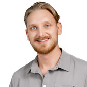 Шишков Кирилл Максимович — стоматолог