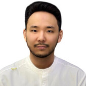 Эрдынеев Бато Юрьевич — стоматолог