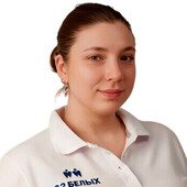 Хохлова Алена Александровна — стоматолог-терапевт, стоматолог