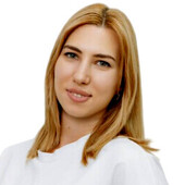 Устюгова Алена Дмитриевна — стоматолог-ортодонт