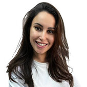 Новикова Александра Сергеевна — стоматолог-ортодонт, стоматолог