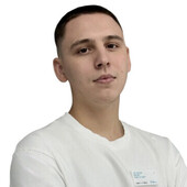 Кушаков Данил Русланович — стоматолог-терапевт